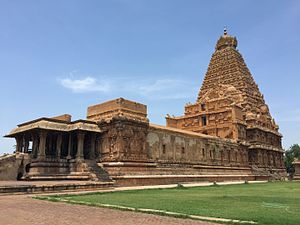 Brihadeeswarar temple